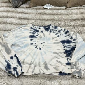 Cropped Summer Sweatshirt